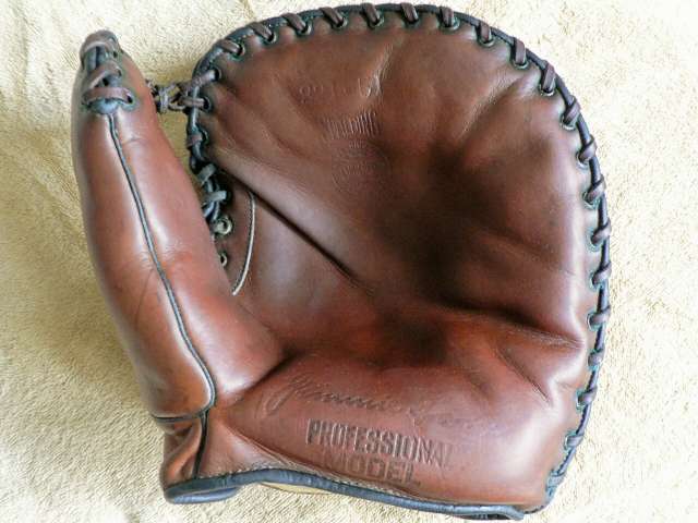 Jimmie Foxx Spalding 221-51 Front